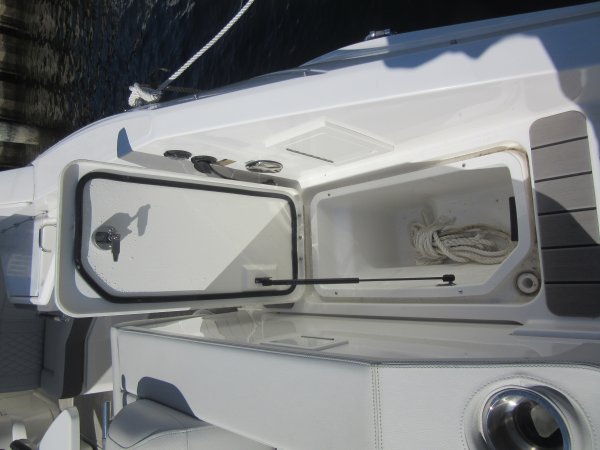 Used 2022 Sea Ray 310 SLX for sale